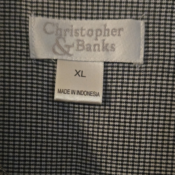 Christopher & Banks Buttondown Size Xl - Picture 3 of 5